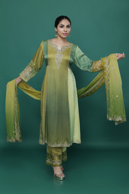 Sara Kalidar Kurta Set