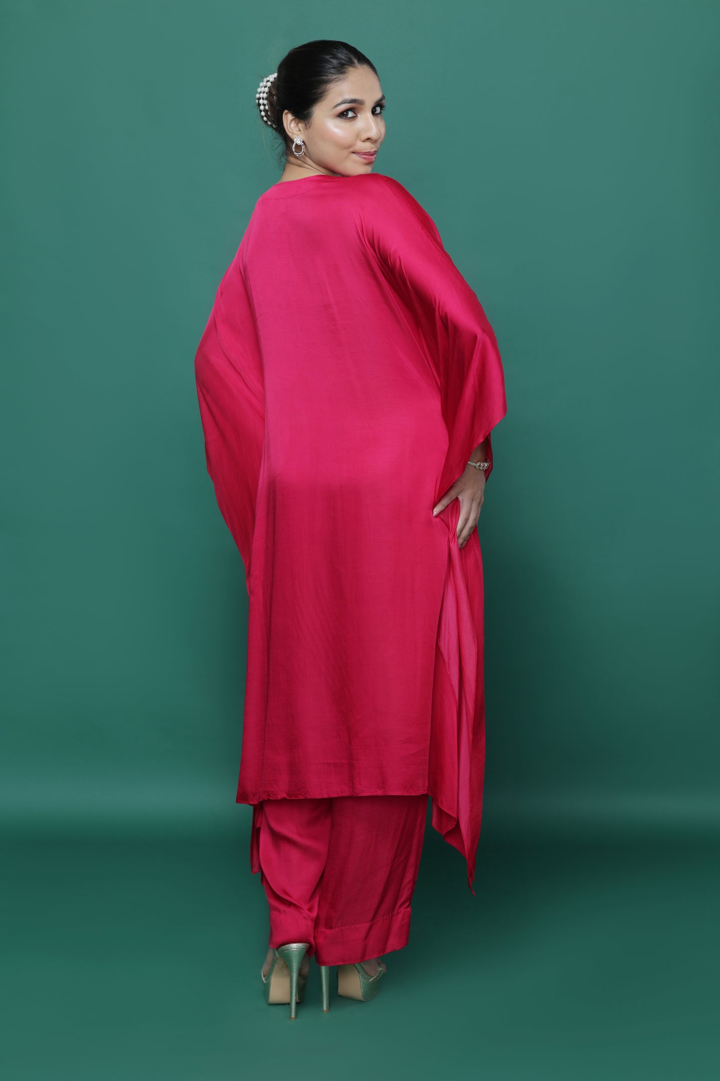 Nura Kaftan Set